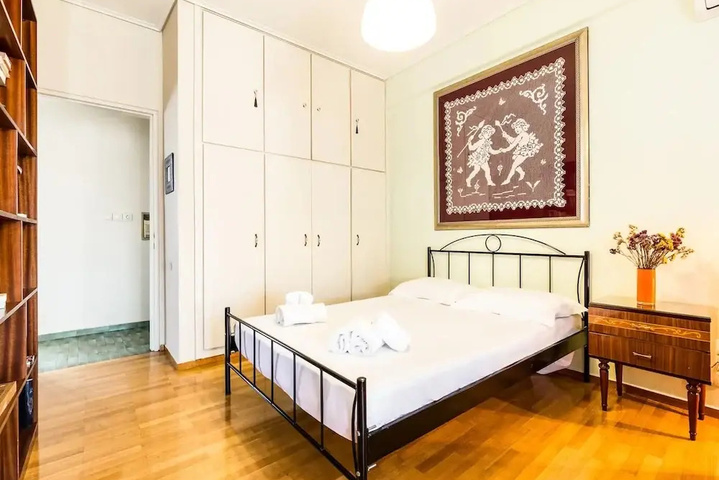 Room 3 of 19