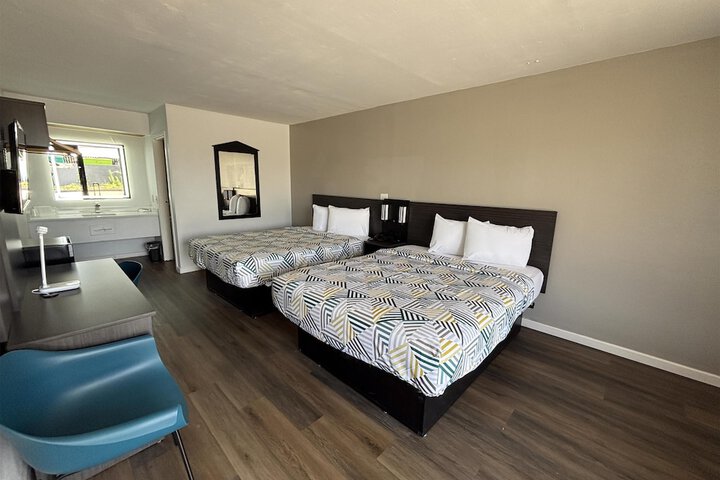 Room 16 of 21