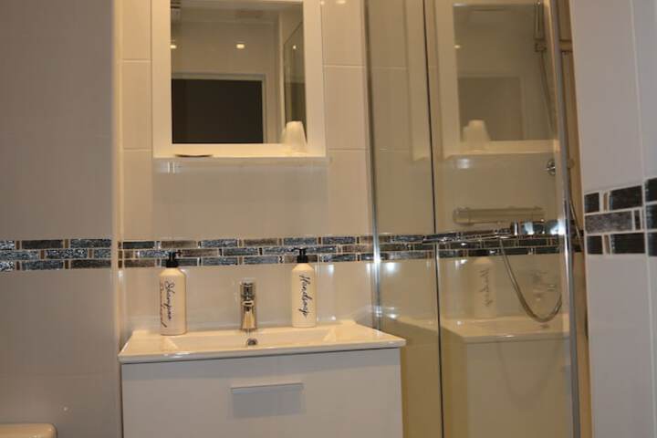 Clean Restrooms