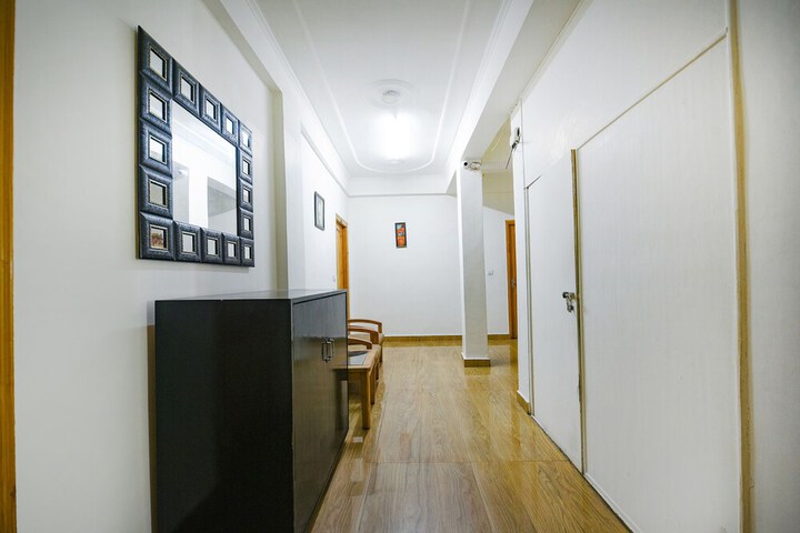 Hotel Interior 8 of 28