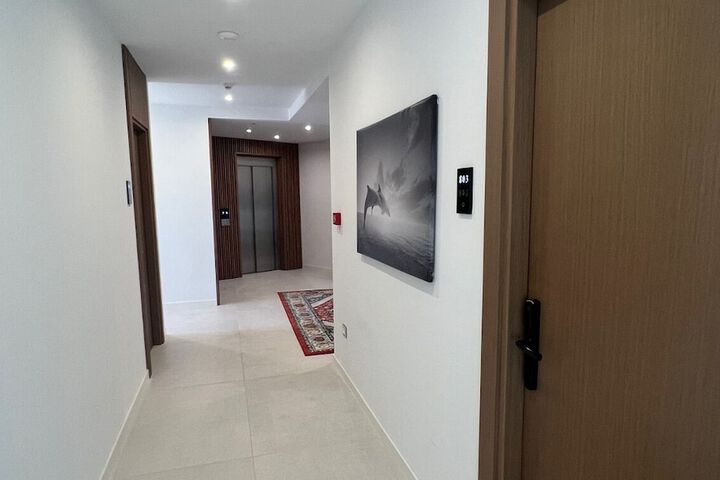 Room 21 of 34