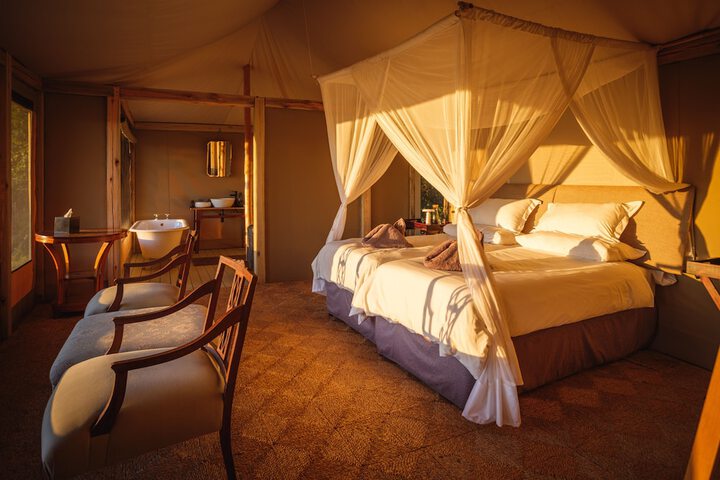 Room 4 of 36