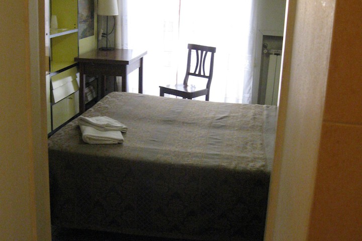 Room 9 of 23