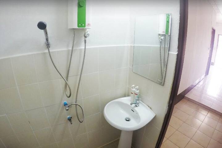 Room 10 of 67