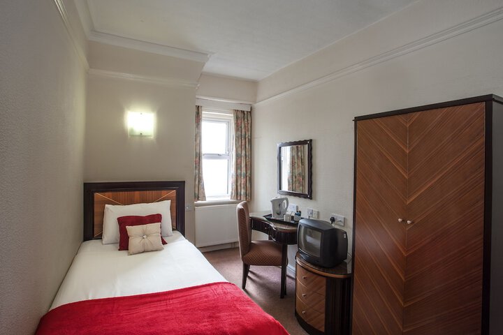 Room 10 of 57