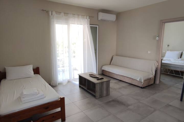 Room 7 of 60