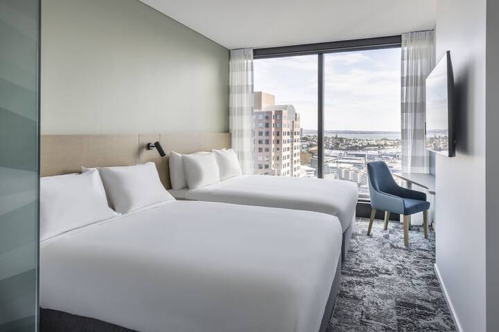 Room 12 of 46