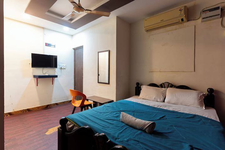 Room 15 of 29
