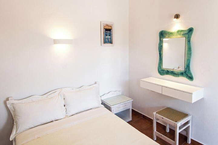 Room 5 of 63