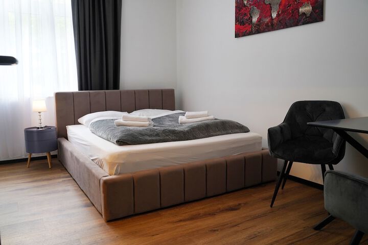Room 14 of 26