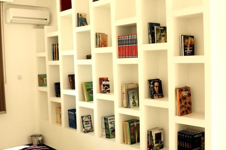 Room 7 of 165
