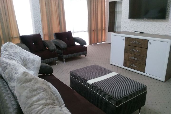 Room 6 of 54