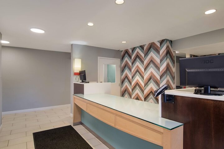 Hotel Interior 4 of 22