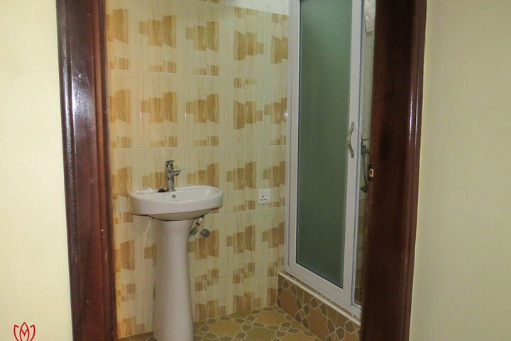Room 105 of 119