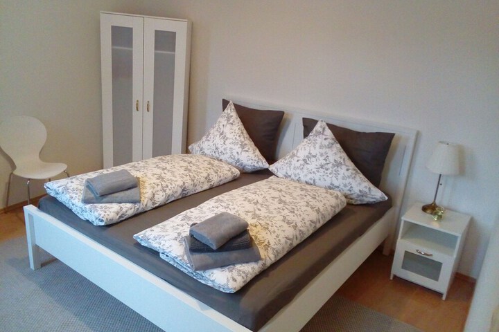 Room 37 of 60