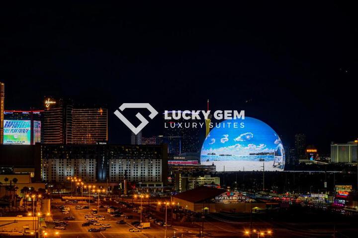 Photo of SPHERE VIEW - Signature MGM Resort Lucky Gem Penthouse & Luxury Suites 10817