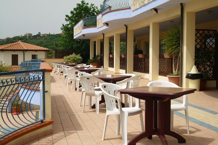 Terrace/Patio 29 of 31