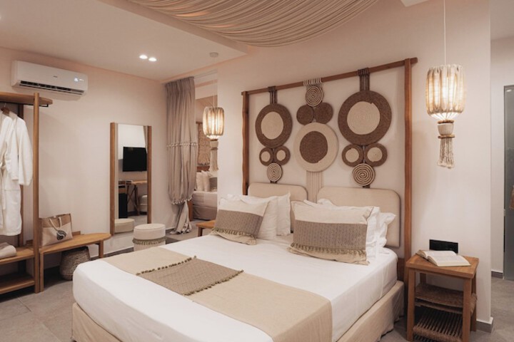 Room 47 of 135
