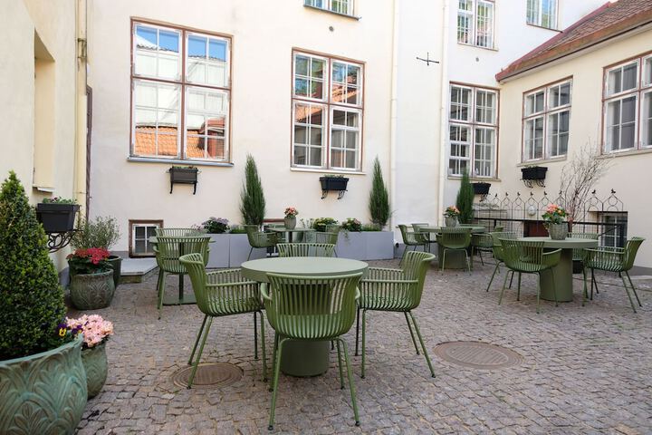 Hotel Exterior 115 of 115