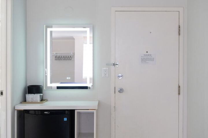 Room 36 of 81