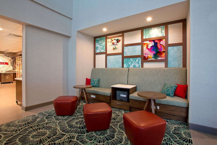 Hotel Interior 7 of 40