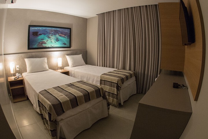 Room 5 of 48