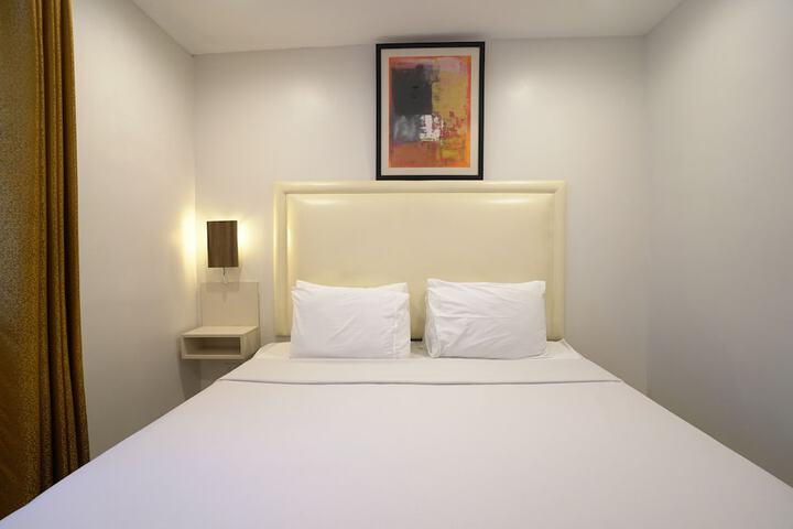 Room 34 of 81
