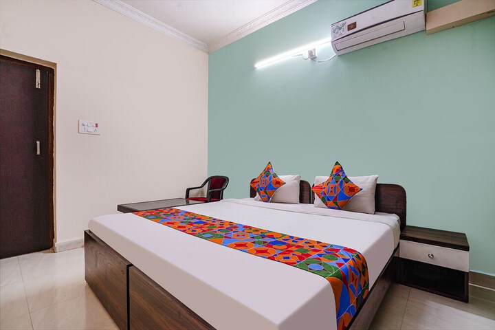 Room 16 of 27