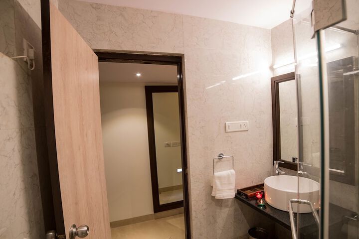 Room 20 of 53