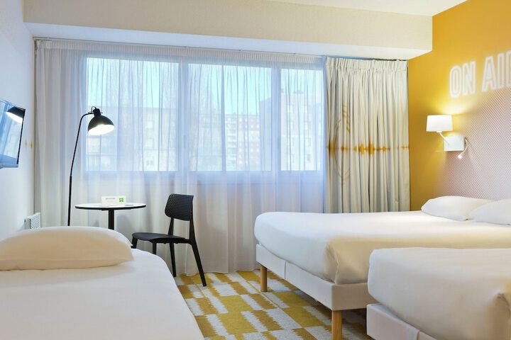 Room 5 of 36