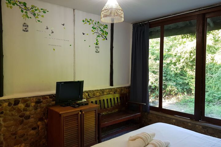 Room 44 of 104