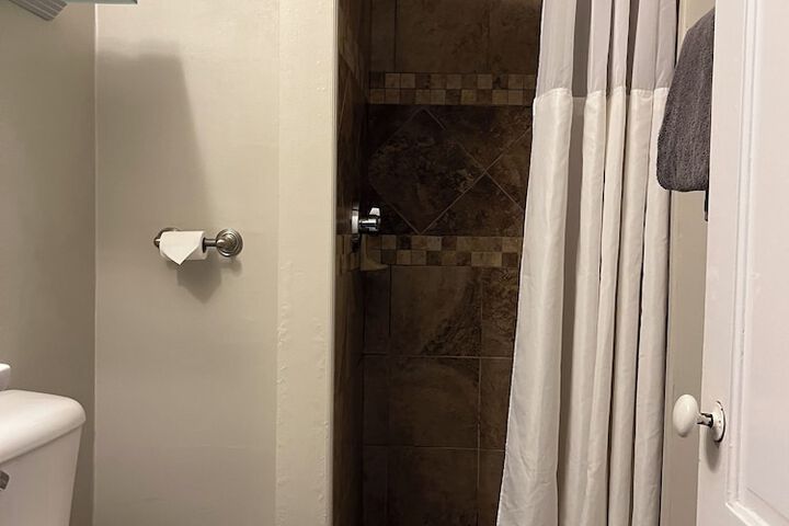 Room 40 of 64