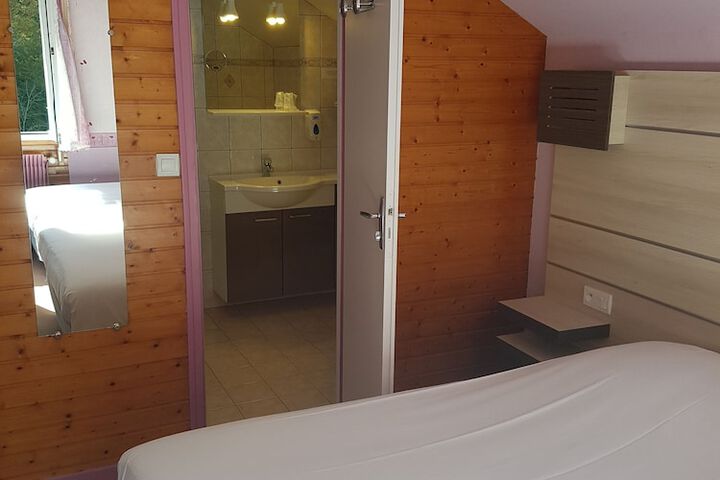 Room 25 of 91