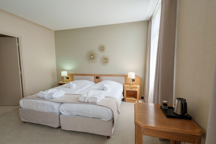 Hotel Interior 52 of 102