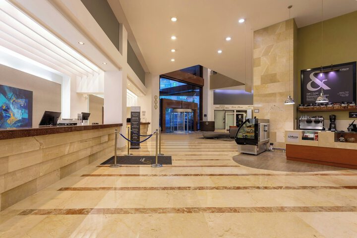 Hotel Interior 5 of 71