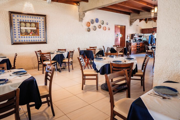 Dining 72 of 85