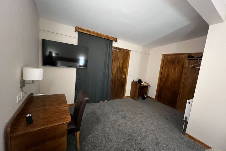 Room 12 of 23