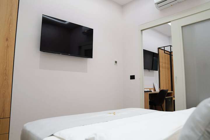 Room 205 of 249
