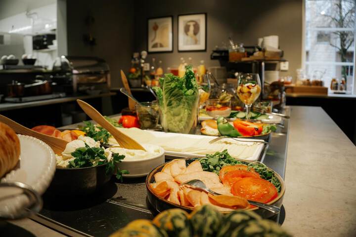 Breakfast buffet