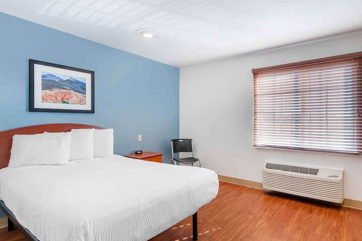 Studio Double Bed (3 of 10)