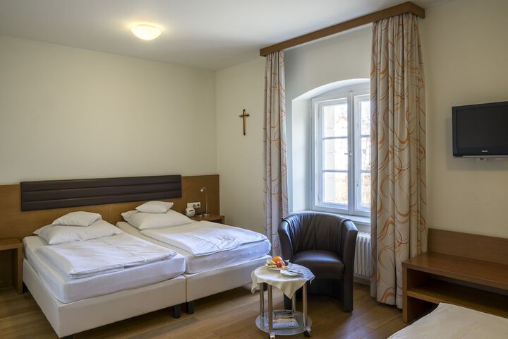 Room 15 of 54