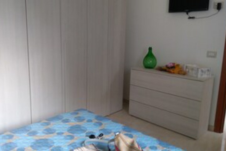 Room 15 of 25