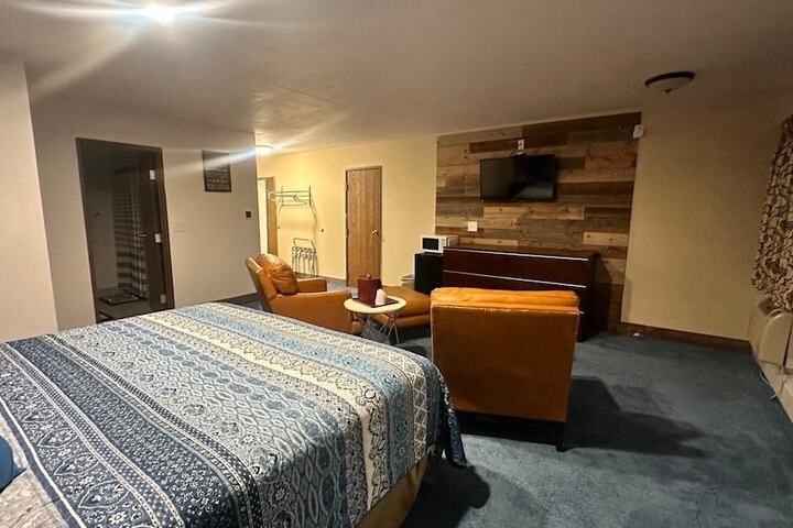 Room 22 of 66