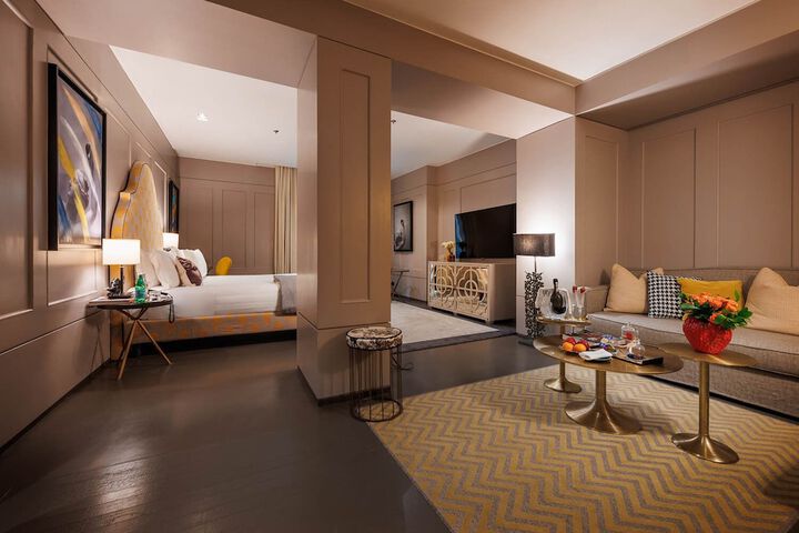 Room 45 of 112
