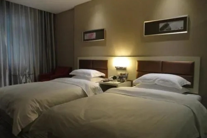Room 3 of 3