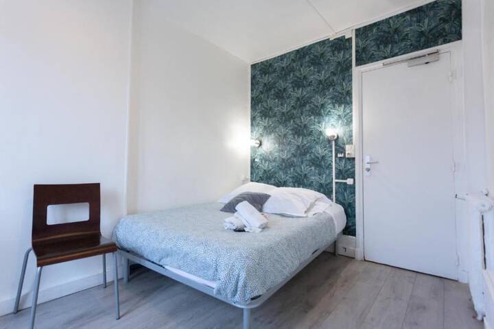 Room 48 of 91