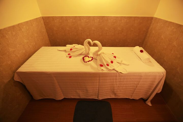 Spa 37 of 62