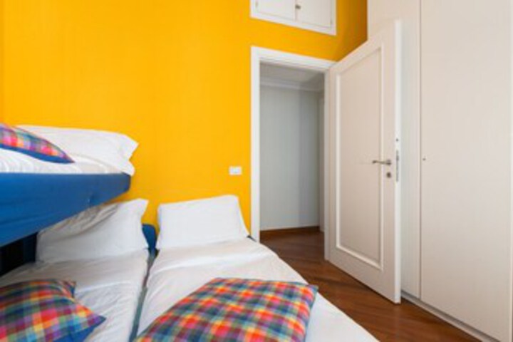 Room 20 of 29