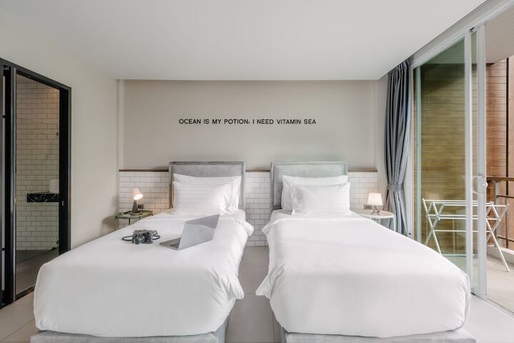Room 15 of 61