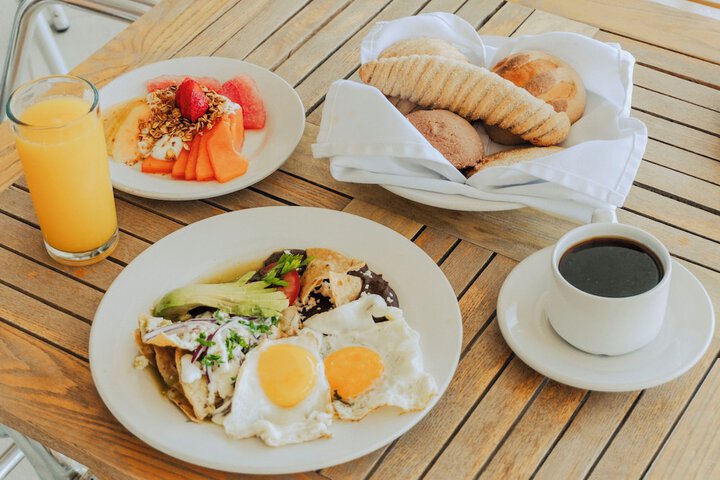 Breakfast/Coffee Service 41 of 56